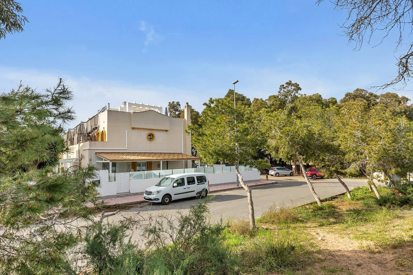 4 bedroom Villa for sale in Guardamar del Segura with pool garage - € 285,000 (Ref: 9702116)