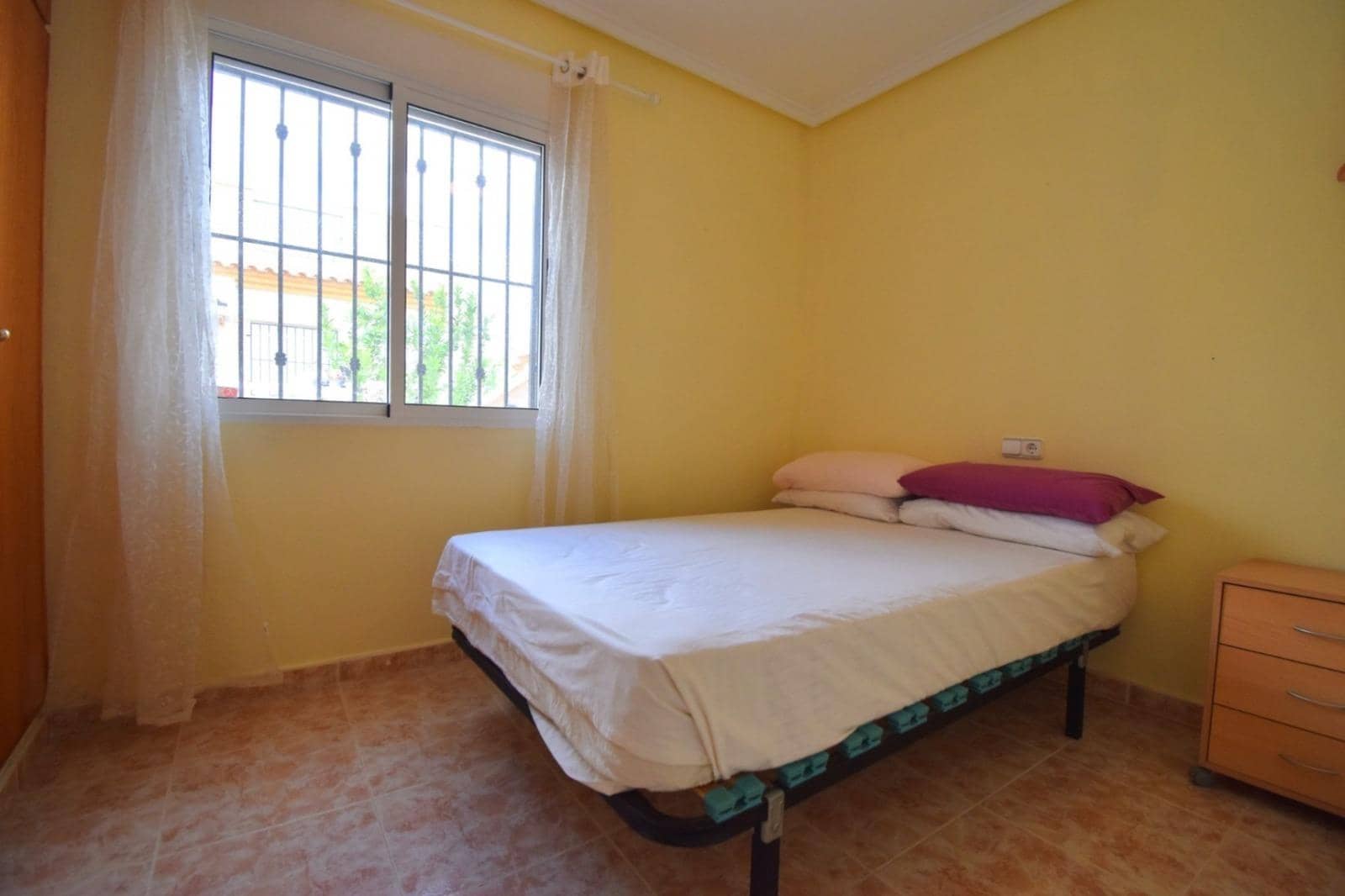 Chalet de 2 habitaciones en Playa Flamenca en venta con piscina - 175.000 € (Ref: 9715106)