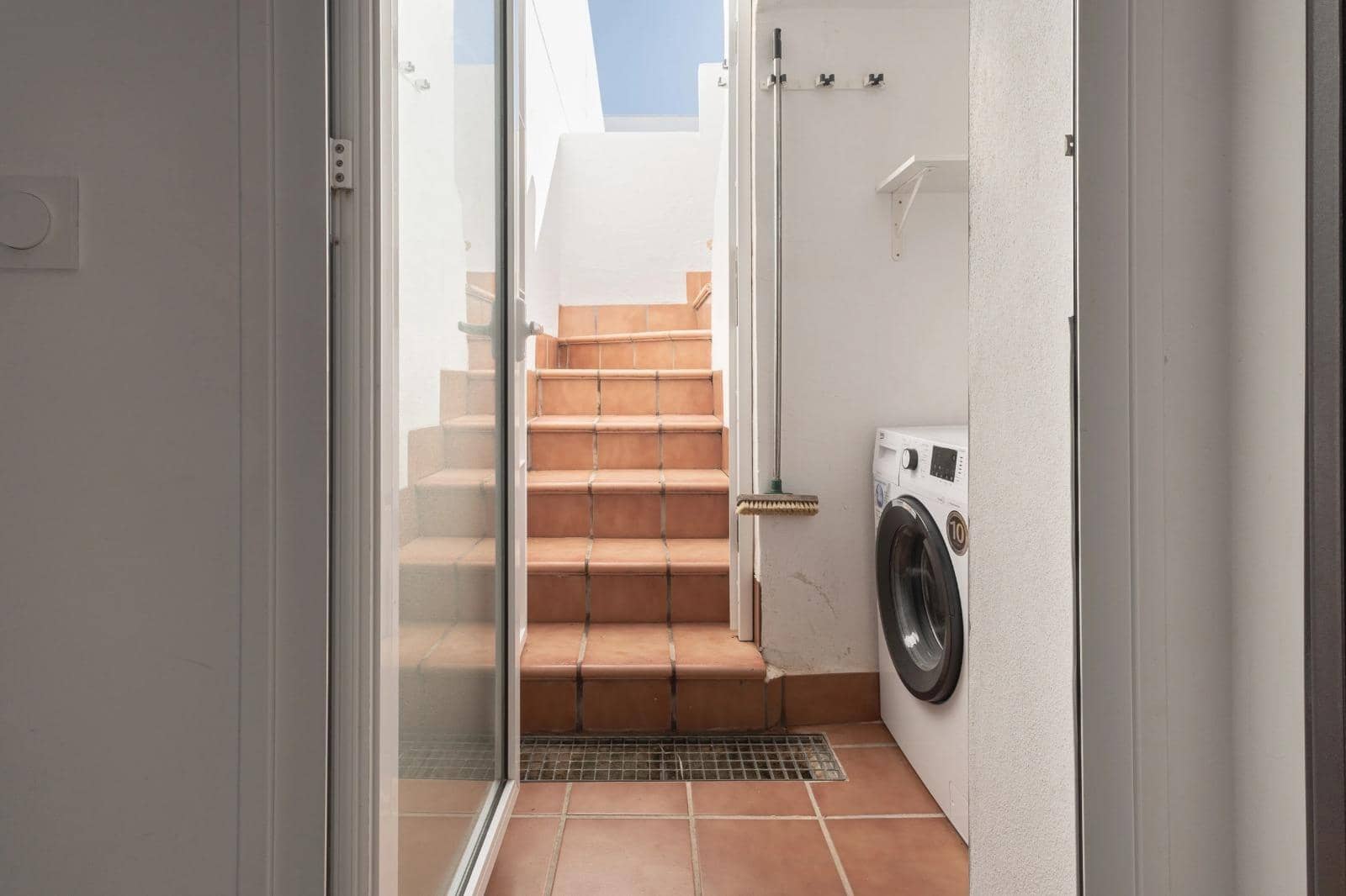 2 makuuhuone Kattohuoneisto myytävänä paikassa Orihuela Costa mukana uima-altaan - 265 000 € (Ref: 9715108)