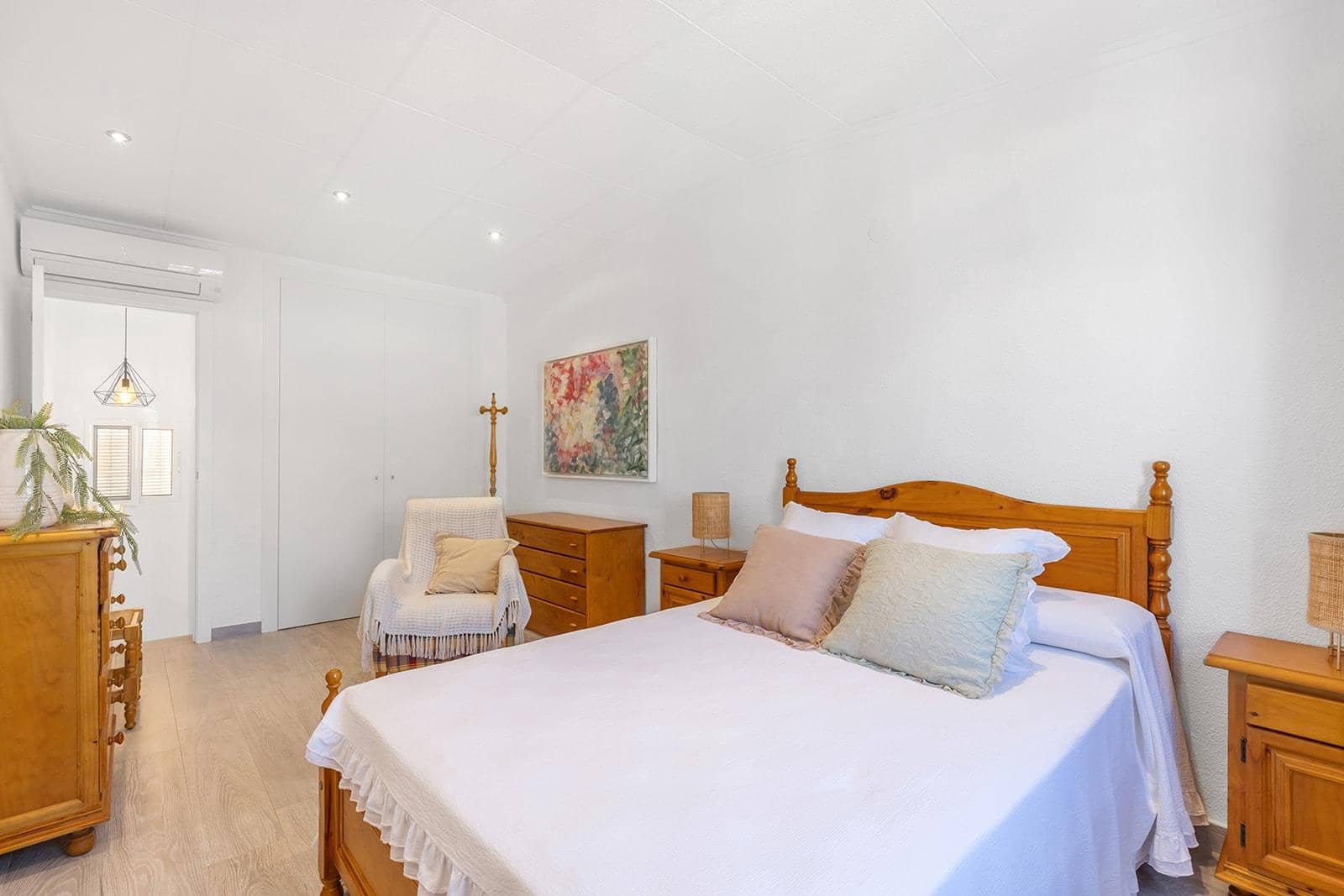 4 quarto Moradia para venda em Orihuela Costa com piscina garagem - 749 900 € (Ref: 9721889)