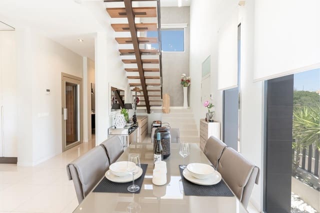 3 chambre Villa/Maison Semi-Mitoyenne à vendre à Lomas de Cabo Roig - Los Dolses, Orihuela avec piscine garage - 549 000 € (Ref: 9739011)