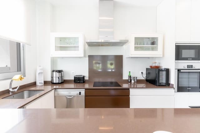 3 chambre Villa/Maison Semi-Mitoyenne à vendre à Lomas de Cabo Roig - Los Dolses, Orihuela avec piscine garage - 549 000 € (Ref: 9739011)