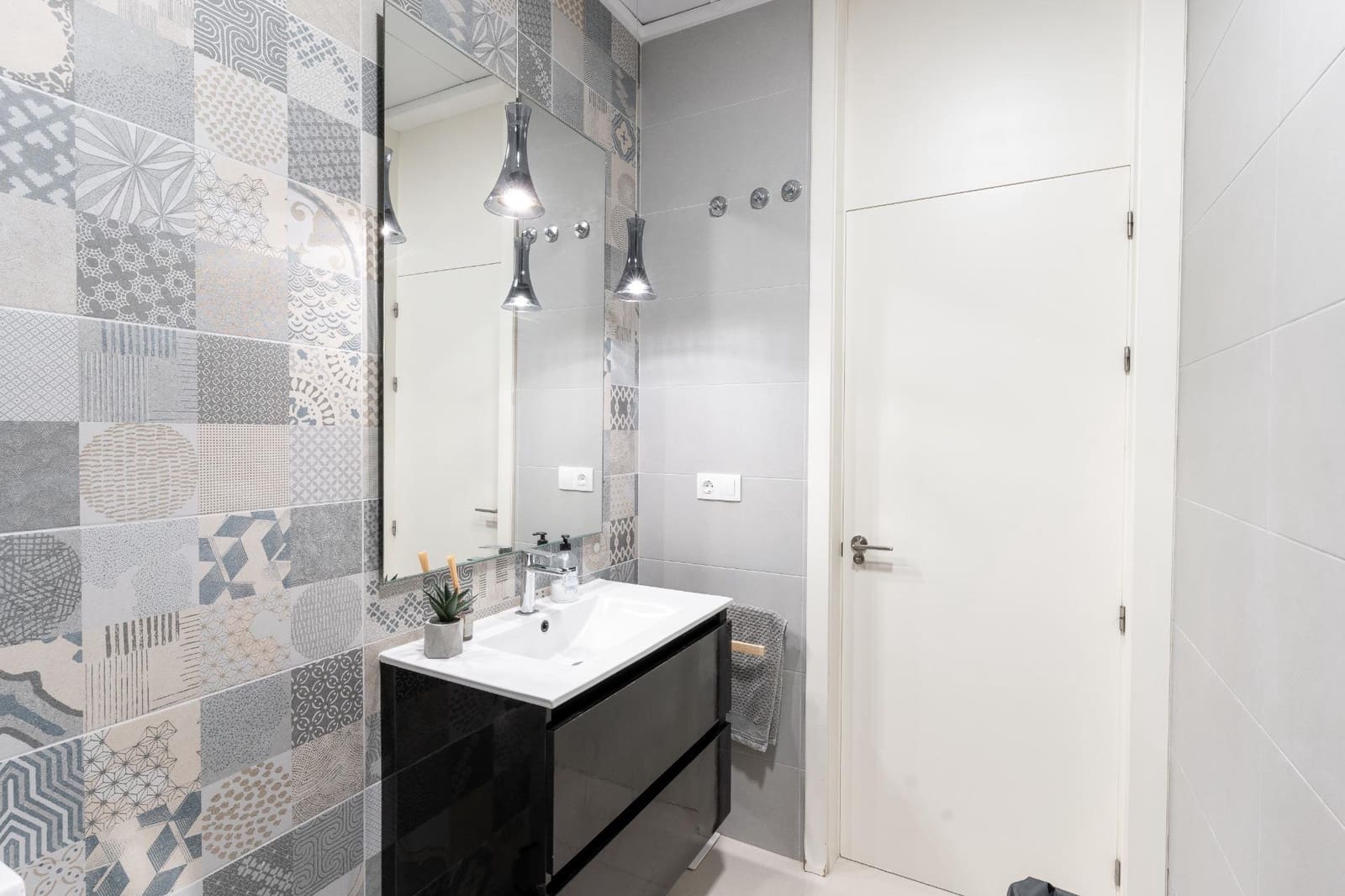 3 chambre Villa/Maison Semi-Mitoyenne à vendre à Orihuela Costa avec piscine garage - 549 000 € (Ref: 9739011)