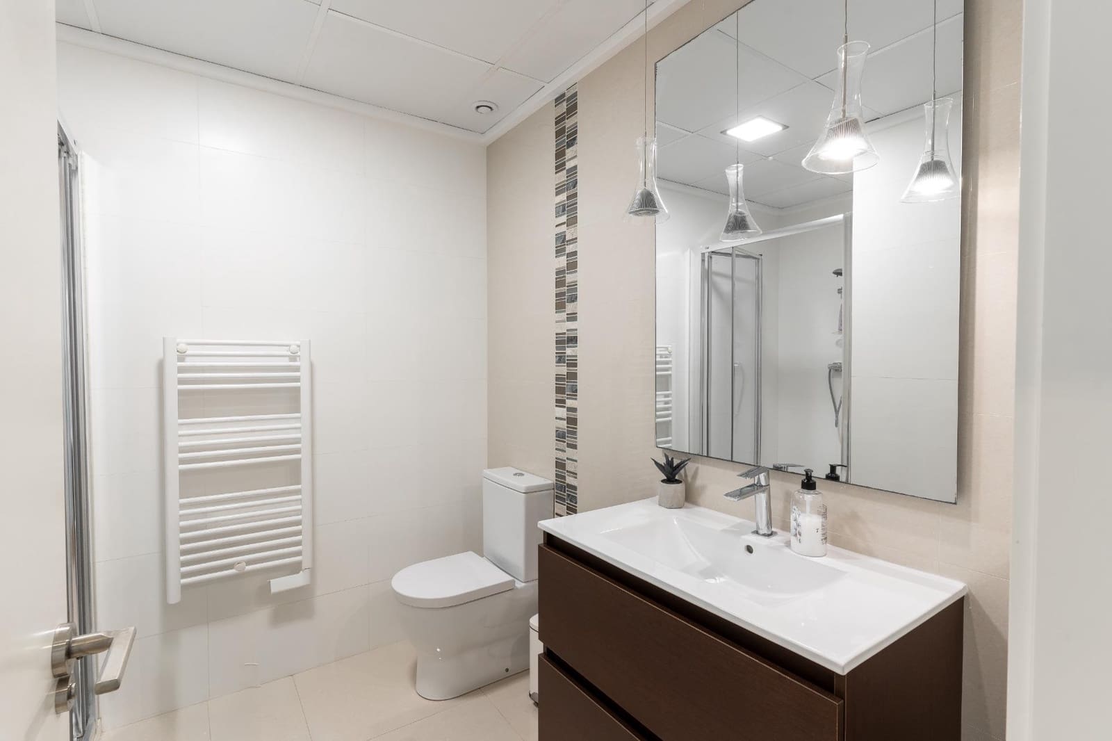 3 chambre Villa/Maison Semi-Mitoyenne à vendre à Orihuela Costa avec piscine garage - 549 000 € (Ref: 9739011)