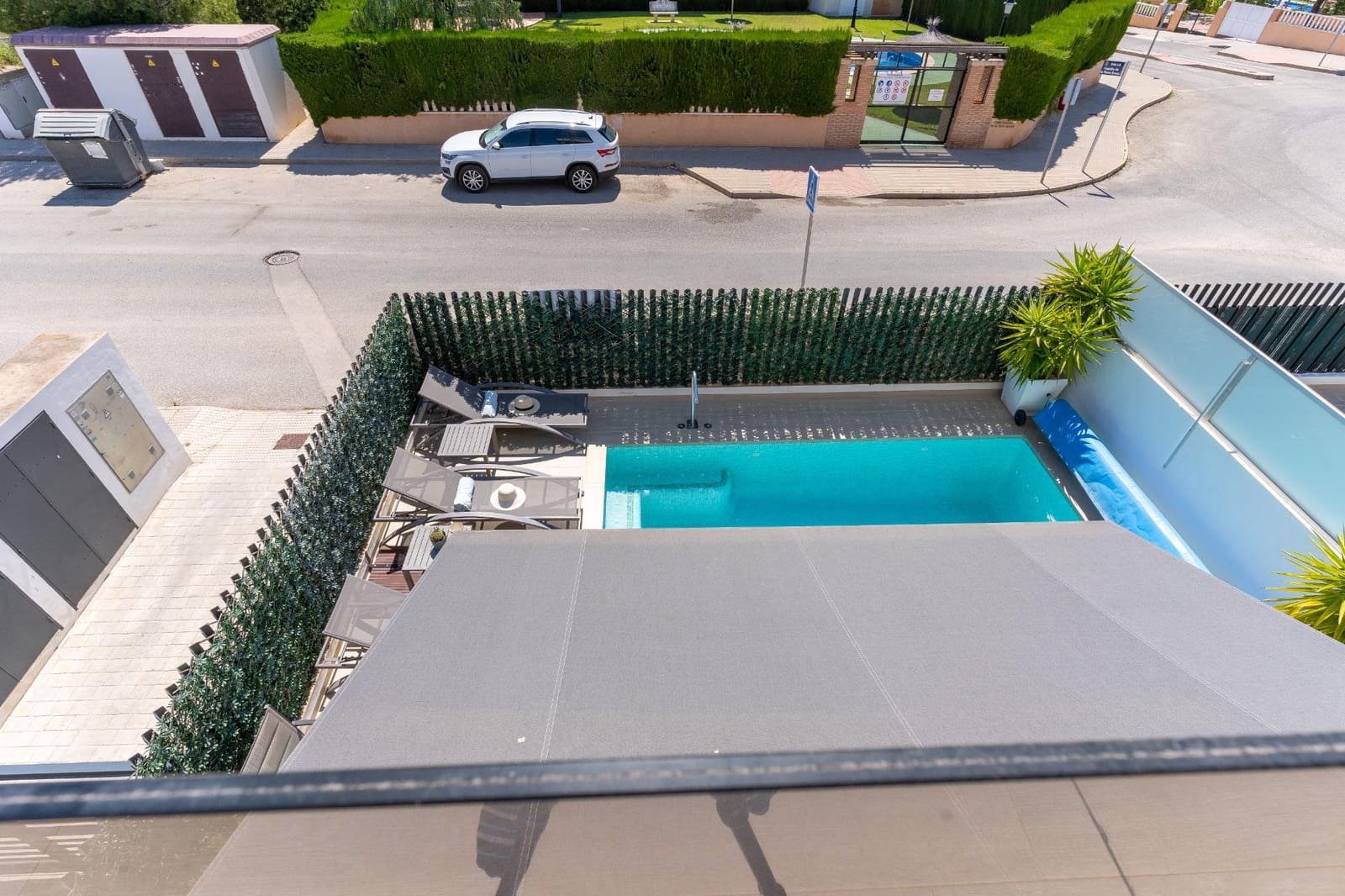 3 chambre Villa/Maison Semi-Mitoyenne à vendre à Orihuela Costa avec piscine garage - 549 000 € (Ref: 9739011)