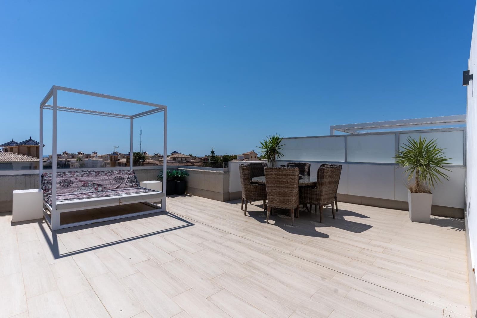 3 chambre Villa/Maison Semi-Mitoyenne à vendre à Orihuela Costa avec piscine garage - 549 000 € (Ref: 9739011)