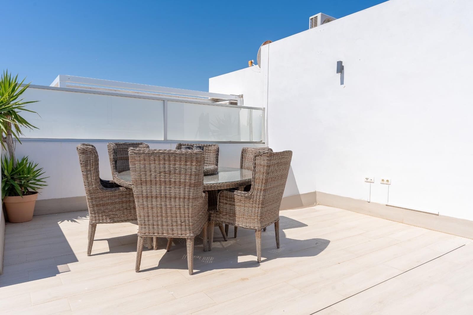 3 chambre Villa/Maison Semi-Mitoyenne à vendre à Orihuela Costa avec piscine garage - 549 000 € (Ref: 9739011)