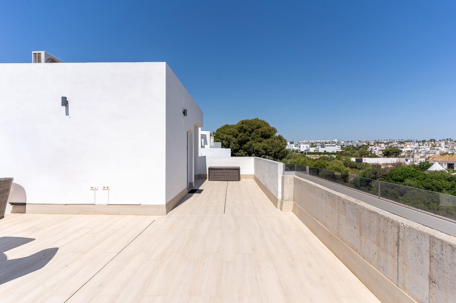 3 chambre Villa/Maison Semi-Mitoyenne à vendre à Orihuela Costa avec piscine garage - 549 000 € (Ref: 9739011)