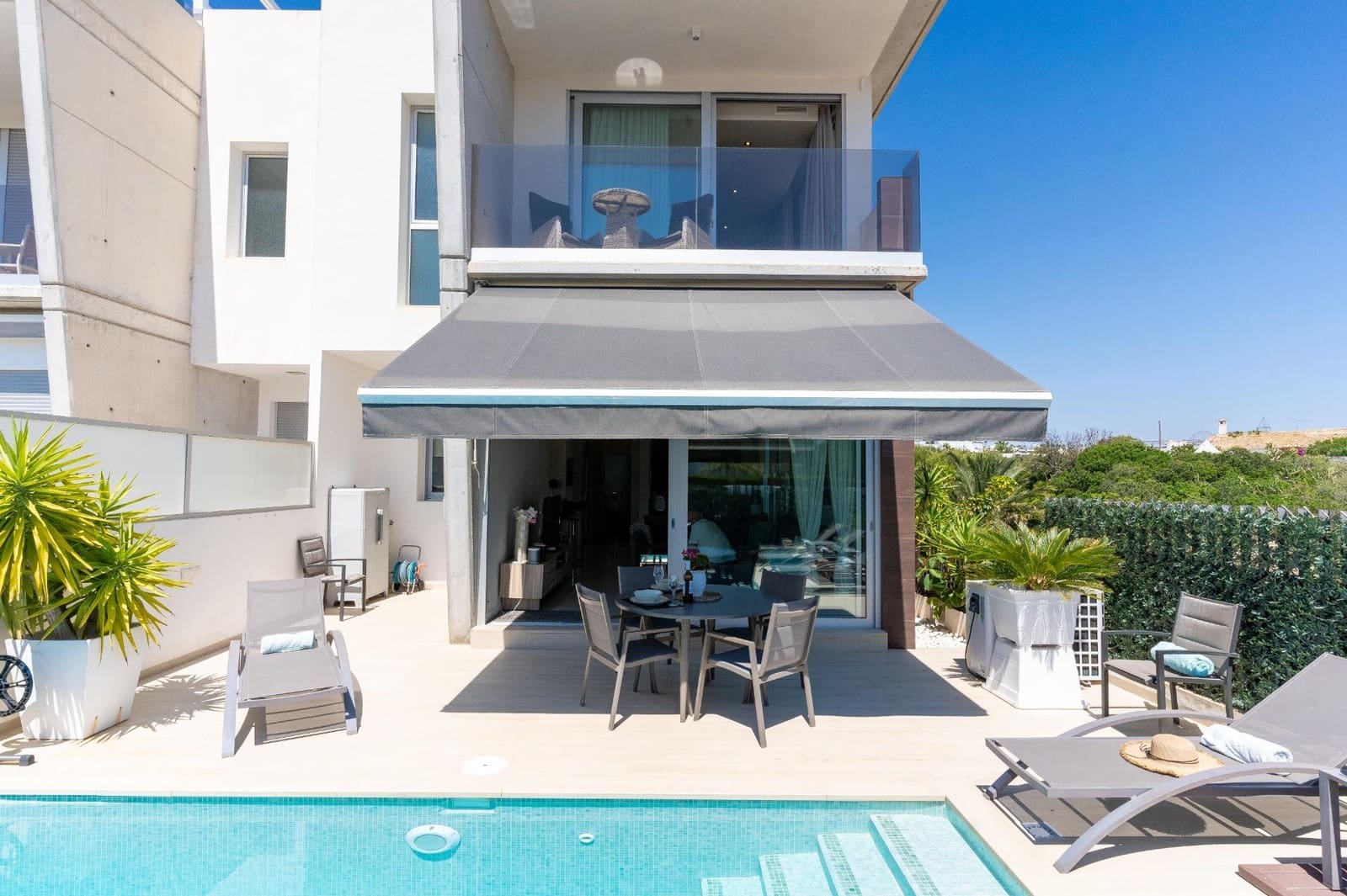 3 chambre Villa/Maison Semi-Mitoyenne à vendre à Orihuela Costa avec piscine garage - 549 000 € (Ref: 9739011)