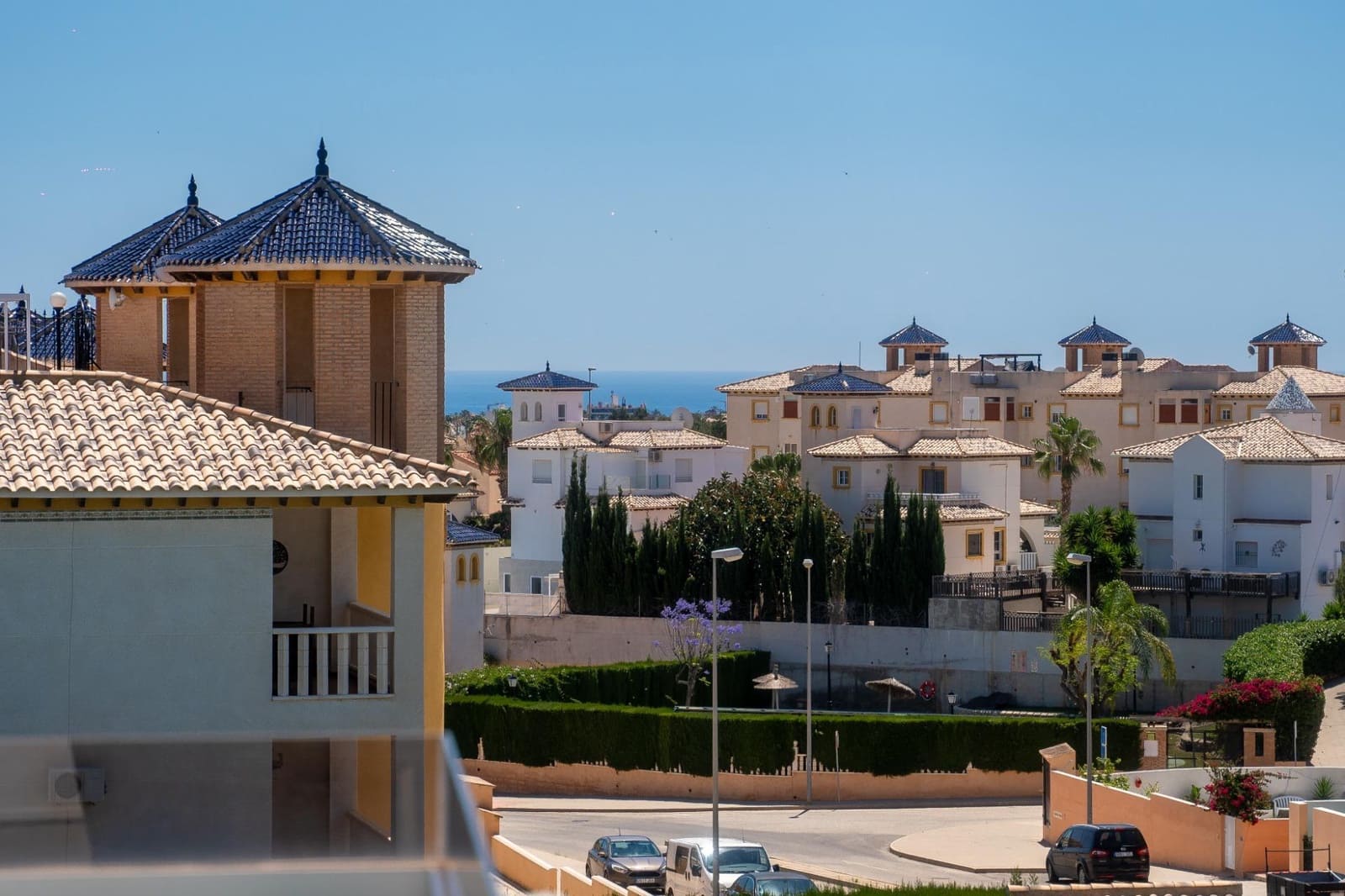 3 bedroom Semi-detached Villa for sale in Orihuela Costa with pool garage - € 549,000 (Ref: 9739011)