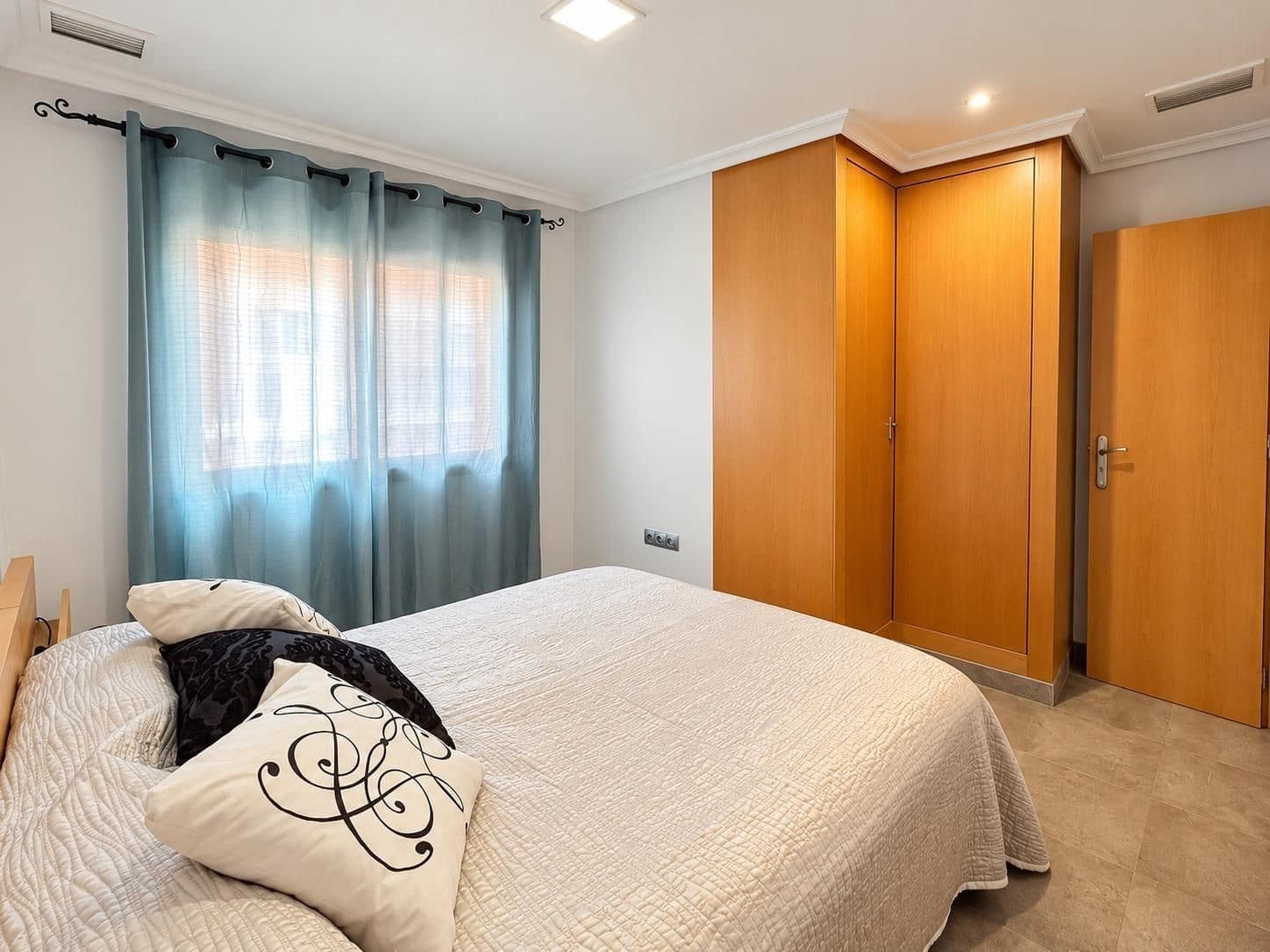 2 soveværelse Lejlighed til salg i Torrevieja - € 169.900 (Ref: 9744172)