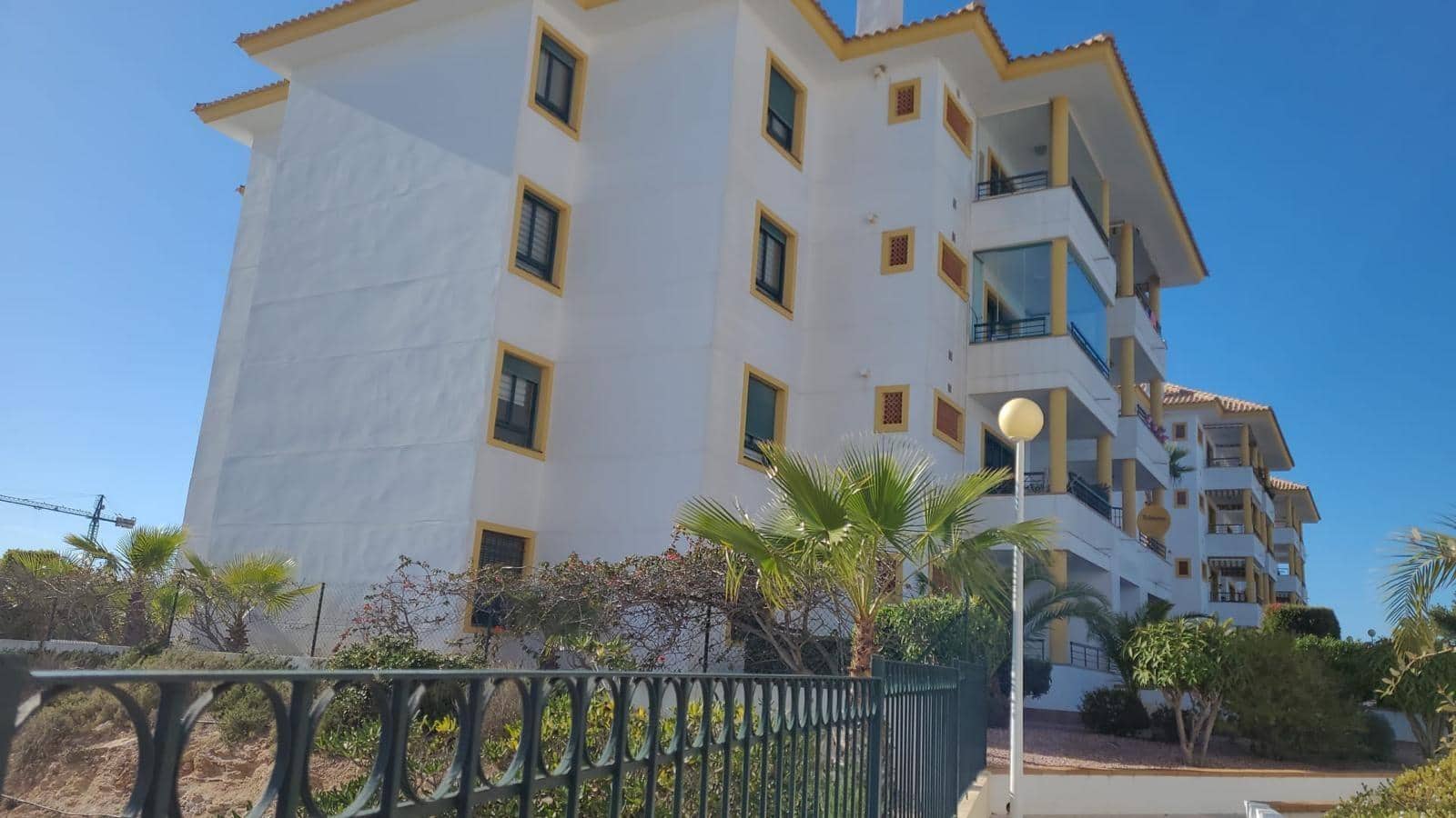 Ático de 2 habitaciones en Orihuela Costa en venta con piscina - 195.000 € (Ref: 9744173)