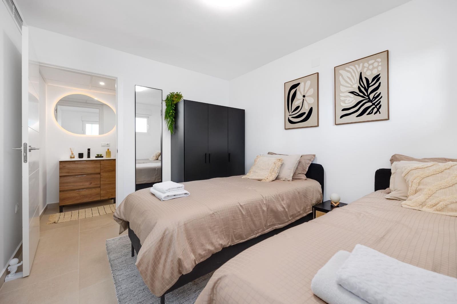 2 soverom Leilighet til salgs i Torrevieja - € 279 000 (Ref: 9763700)