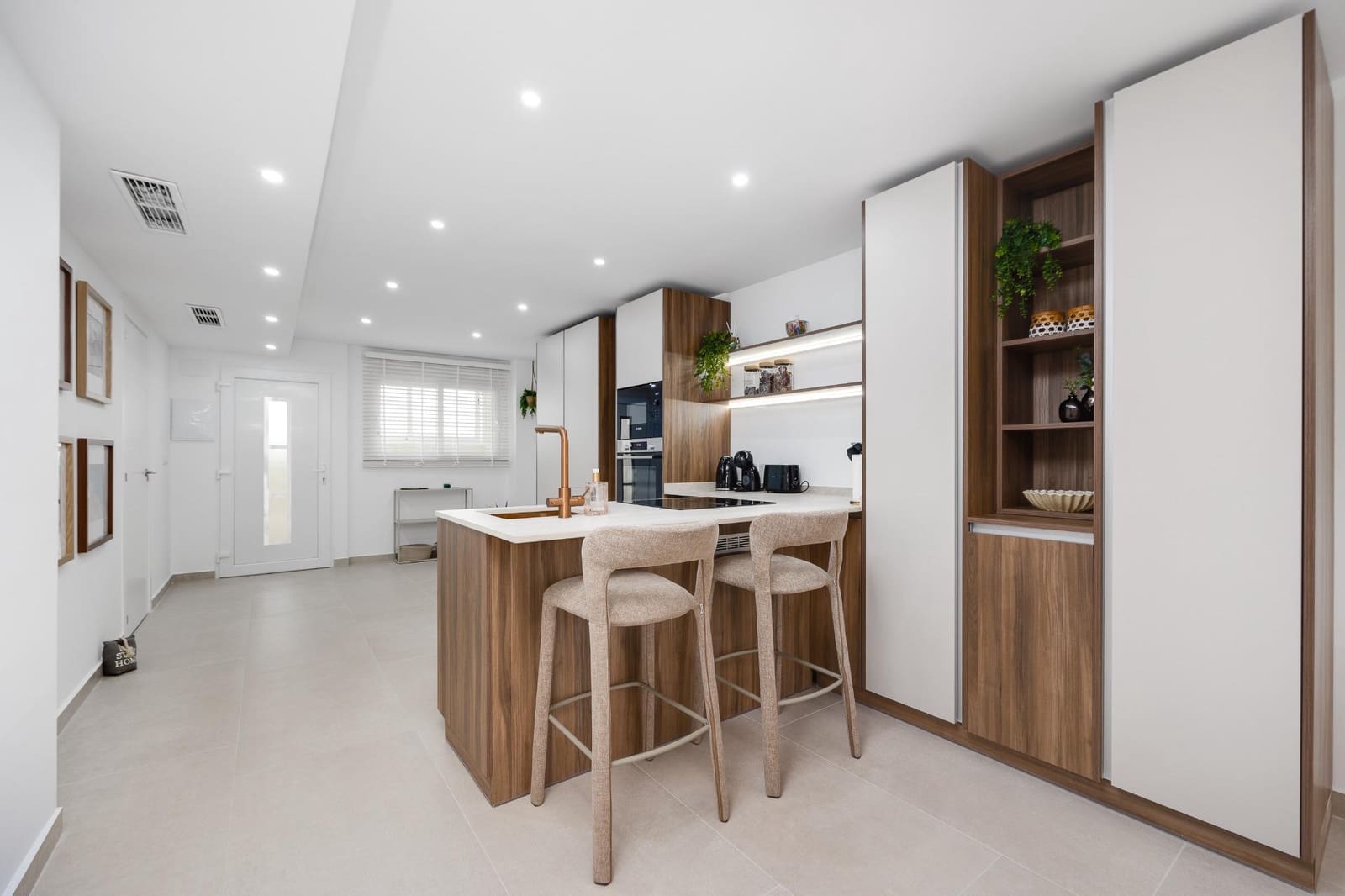 2 soverom Leilighet til salgs i Torrevieja - € 279 000 (Ref: 9763700)