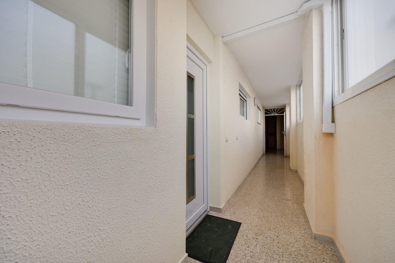 2 soverom Leilighet til salgs i Torrevieja - € 279 000 (Ref: 9763700)