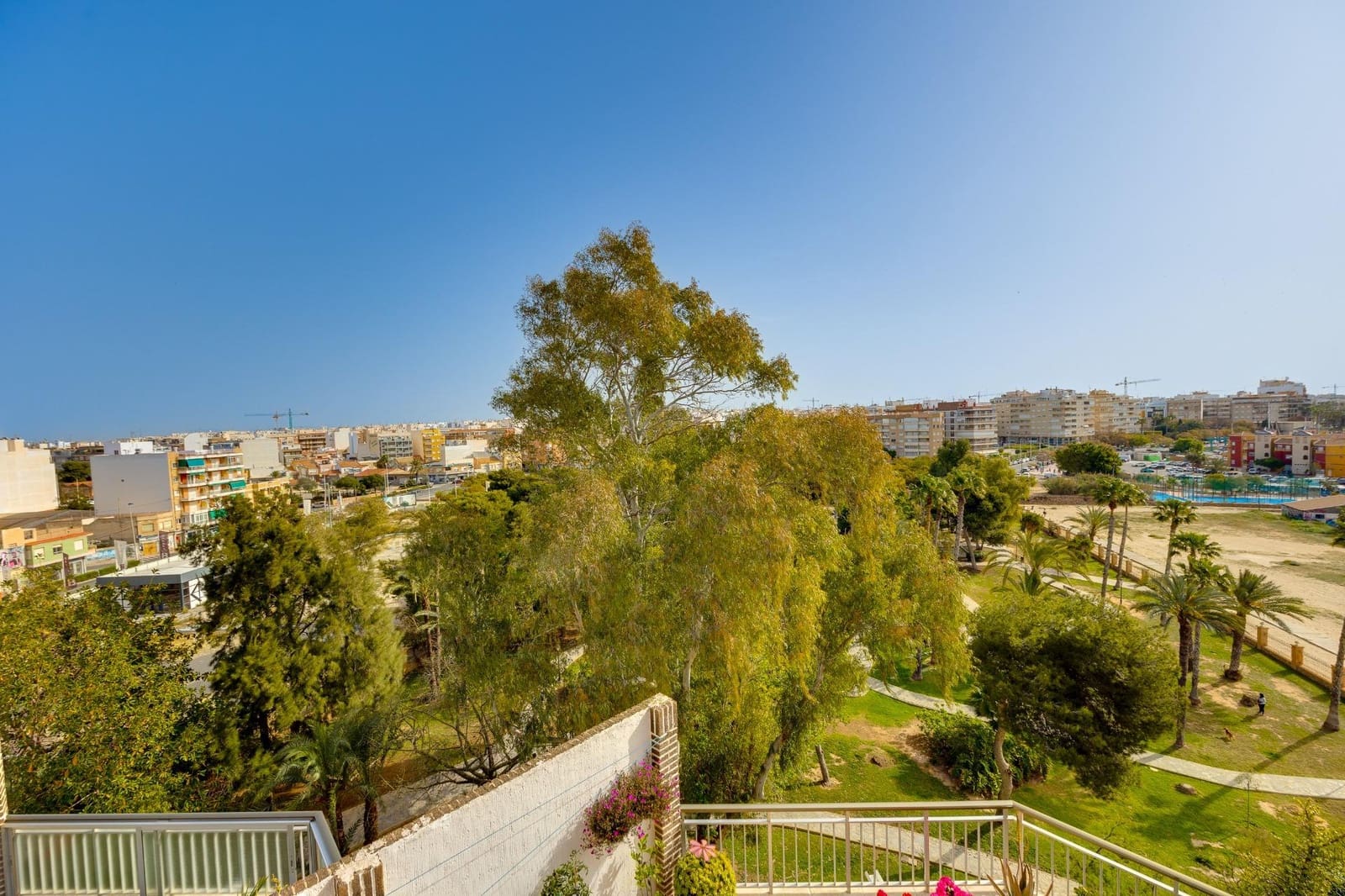 2 soverom Leilighet til salgs i Torrevieja - € 279 000 (Ref: 9763700)