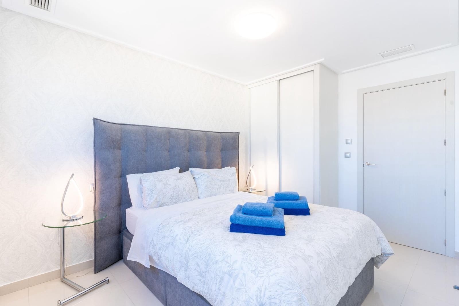 2 soveværelse Penthouse til salg i La Zenia med swimmingpool garage - € 349.000 (Ref: 9778353)