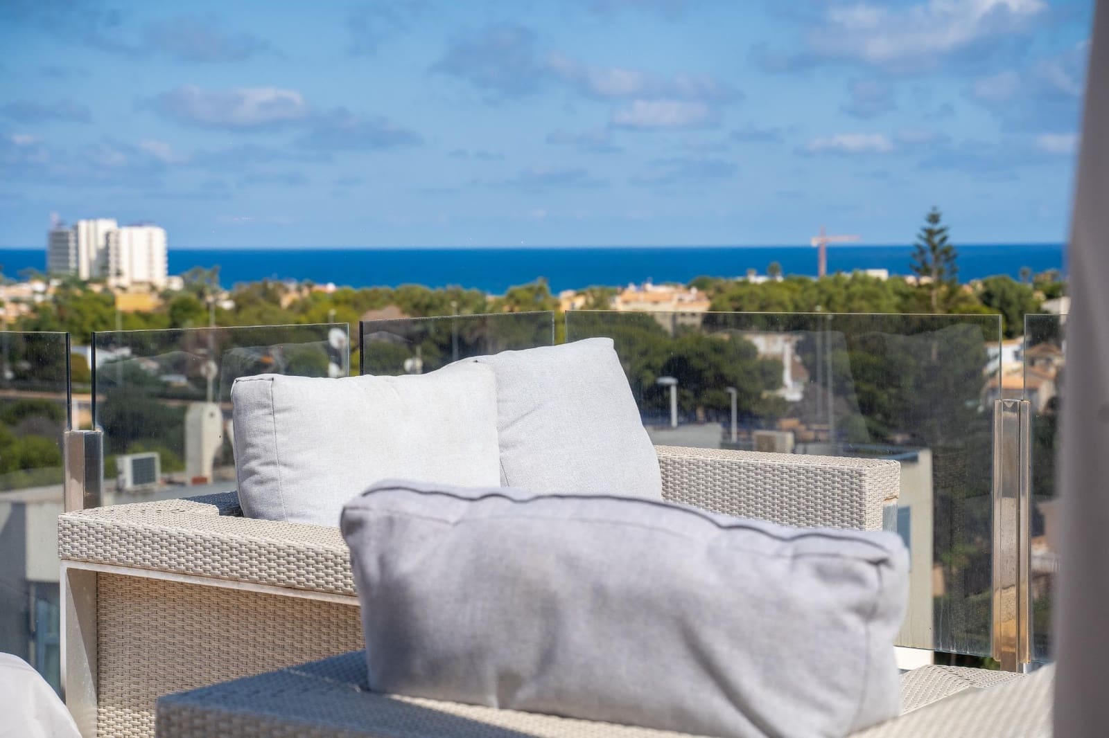 2 soveværelse Penthouse til salg i La Zenia med swimmingpool garage - € 349.000 (Ref: 9778353)