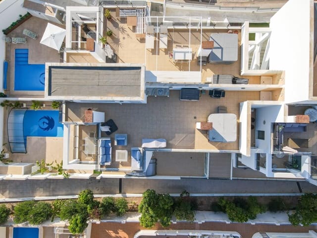2 soveværelse Penthouse til salg i La Zenia, Orihuela med swimmingpool garage - € 349.000 (Ref: 9778353)