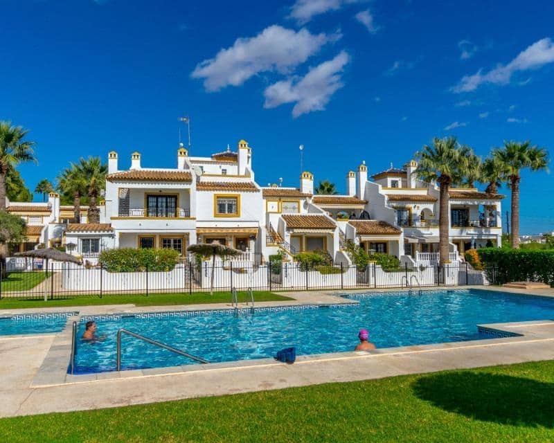 3 chambre Bungalow à vendre à Los Dolses avec piscine - 199 000 € (Ref: 9778354)