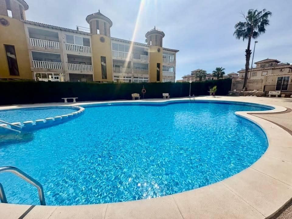 2 Zimmer Bungalow zu verkaufen in Filipinas mit Pool - 174.000 € (Ref: 9778355)