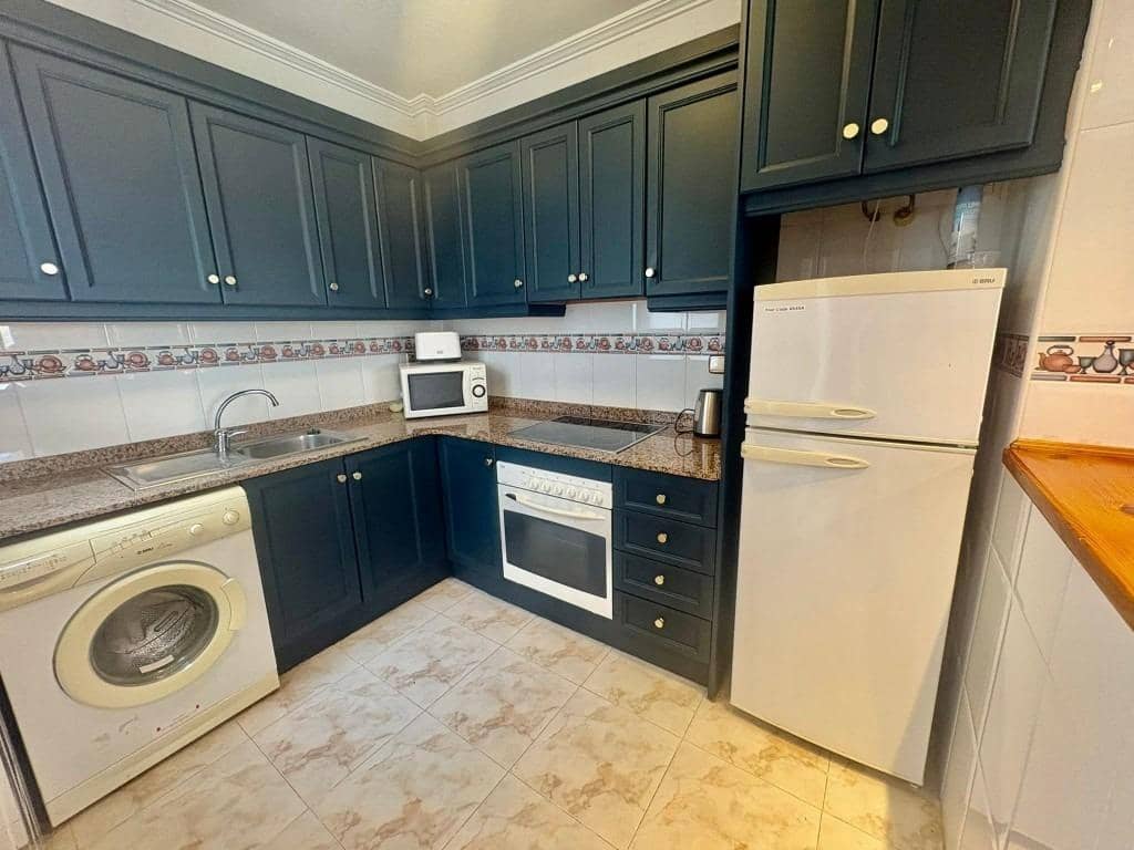 2 Zimmer Bungalow zu verkaufen in Filipinas mit Pool - 174.000 € (Ref: 9778355)