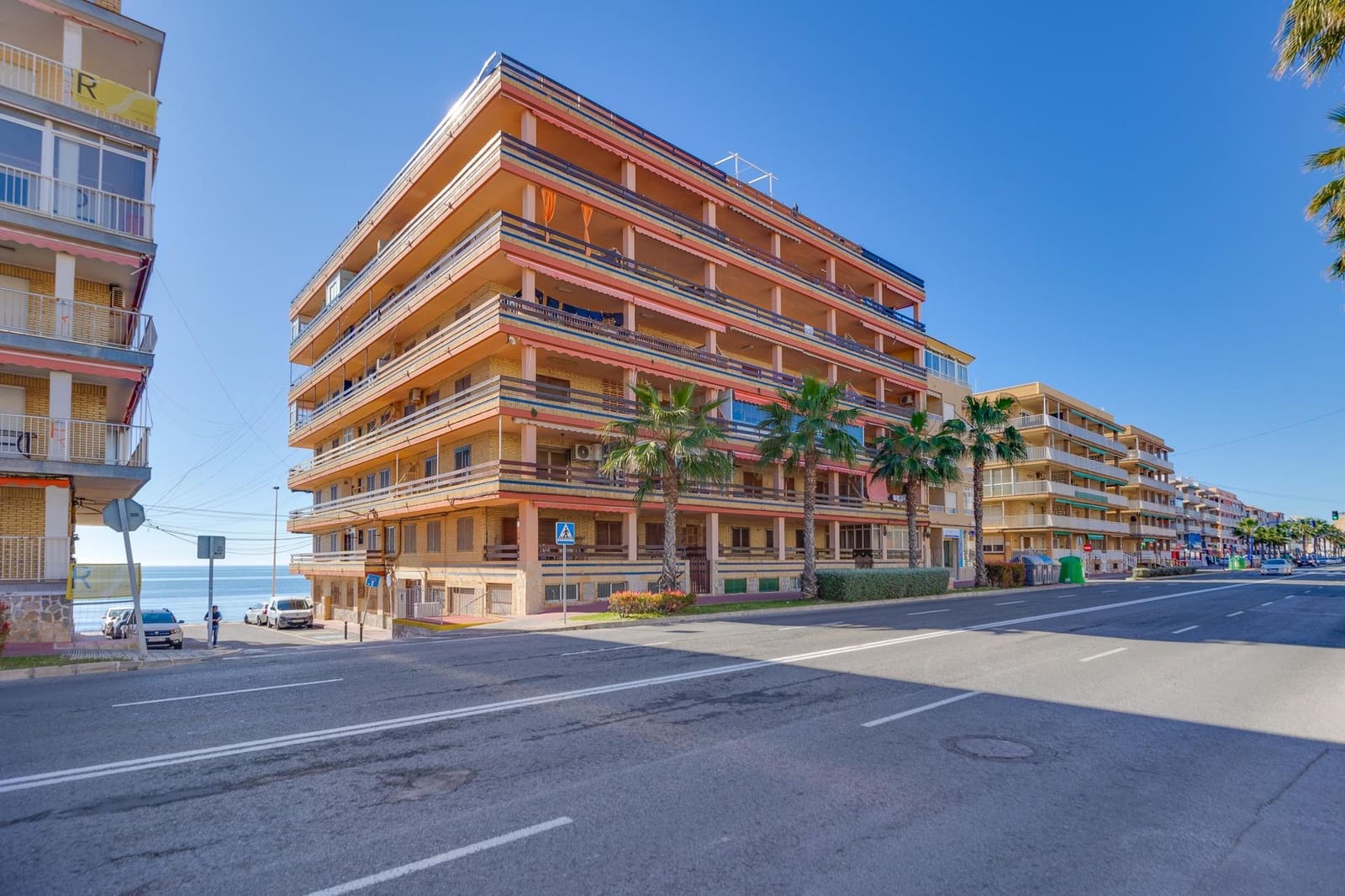3 quarto Apartamento para venda em Torrevieja - 315 000 € (Ref: 9780762)