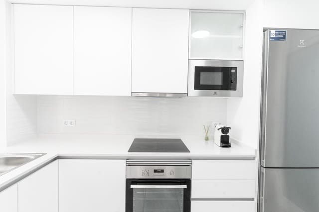 2 quarto Penthouse para venda em Las Filipinas com piscina - 349 000 € (Ref: 9780763)