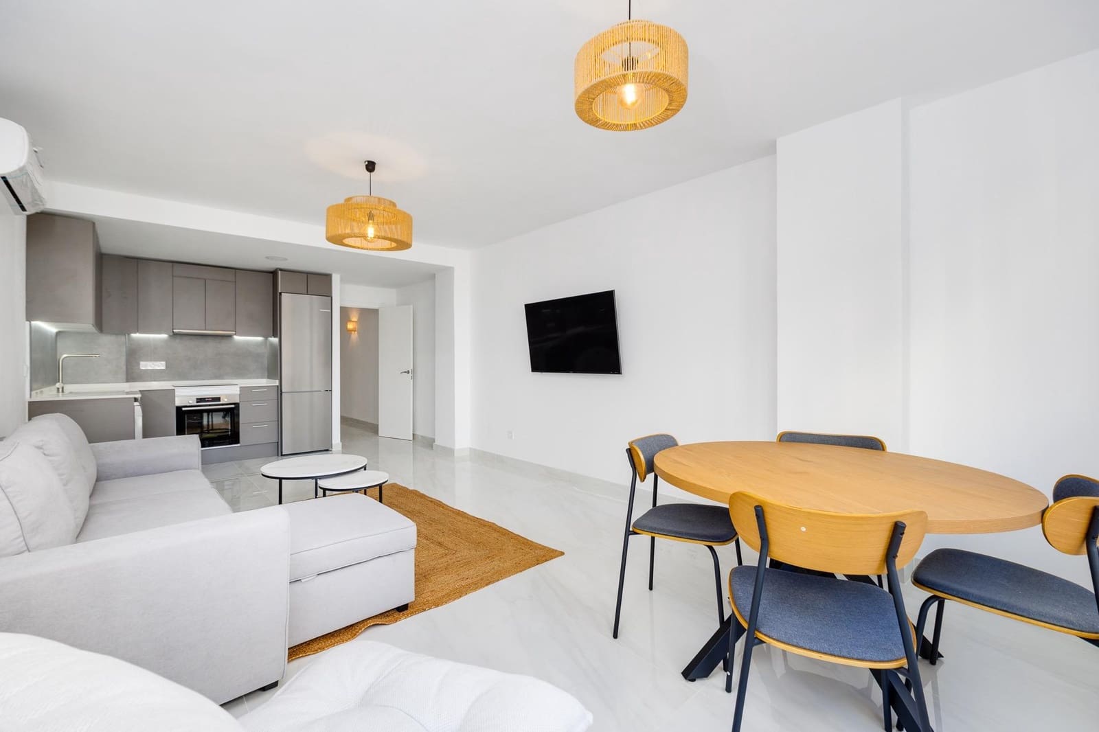 3 makuuhuone Huoneisto myytävänä paikassa Torrevieja - 205 000 € (Ref: 9786980)