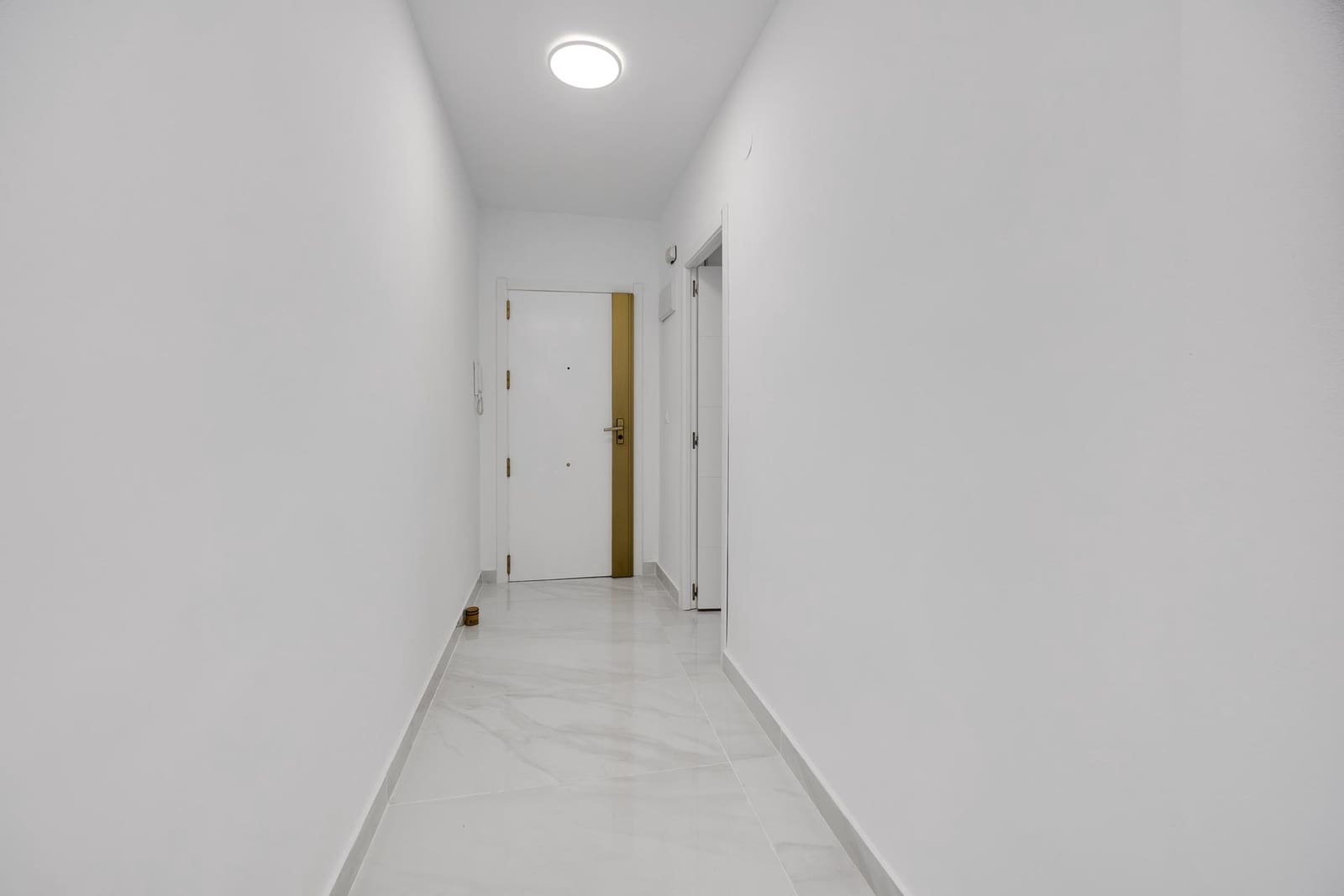 3 makuuhuone Huoneisto myytävänä paikassa Torrevieja - 205 000 € (Ref: 9786980)