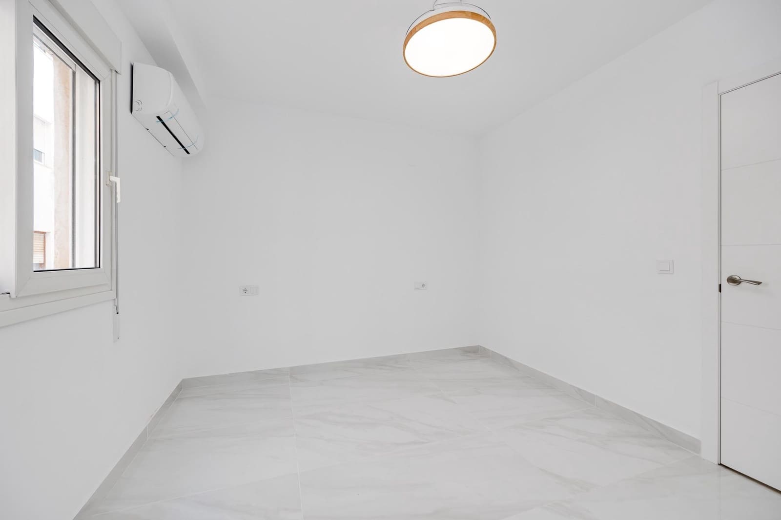 3 makuuhuone Huoneisto myytävänä paikassa Torrevieja - 205 000 € (Ref: 9786980)