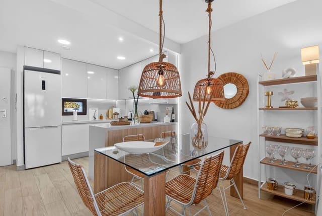 2 quarto Apartamento para venda em Los Balcones com piscina garagem - 269 900 € (Ref: 9799461)