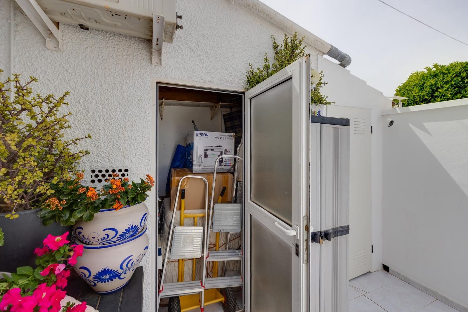 3 bedroom Apartment for sale in Paraje Natural with pool - € 220,000 (Ref: 9801339)