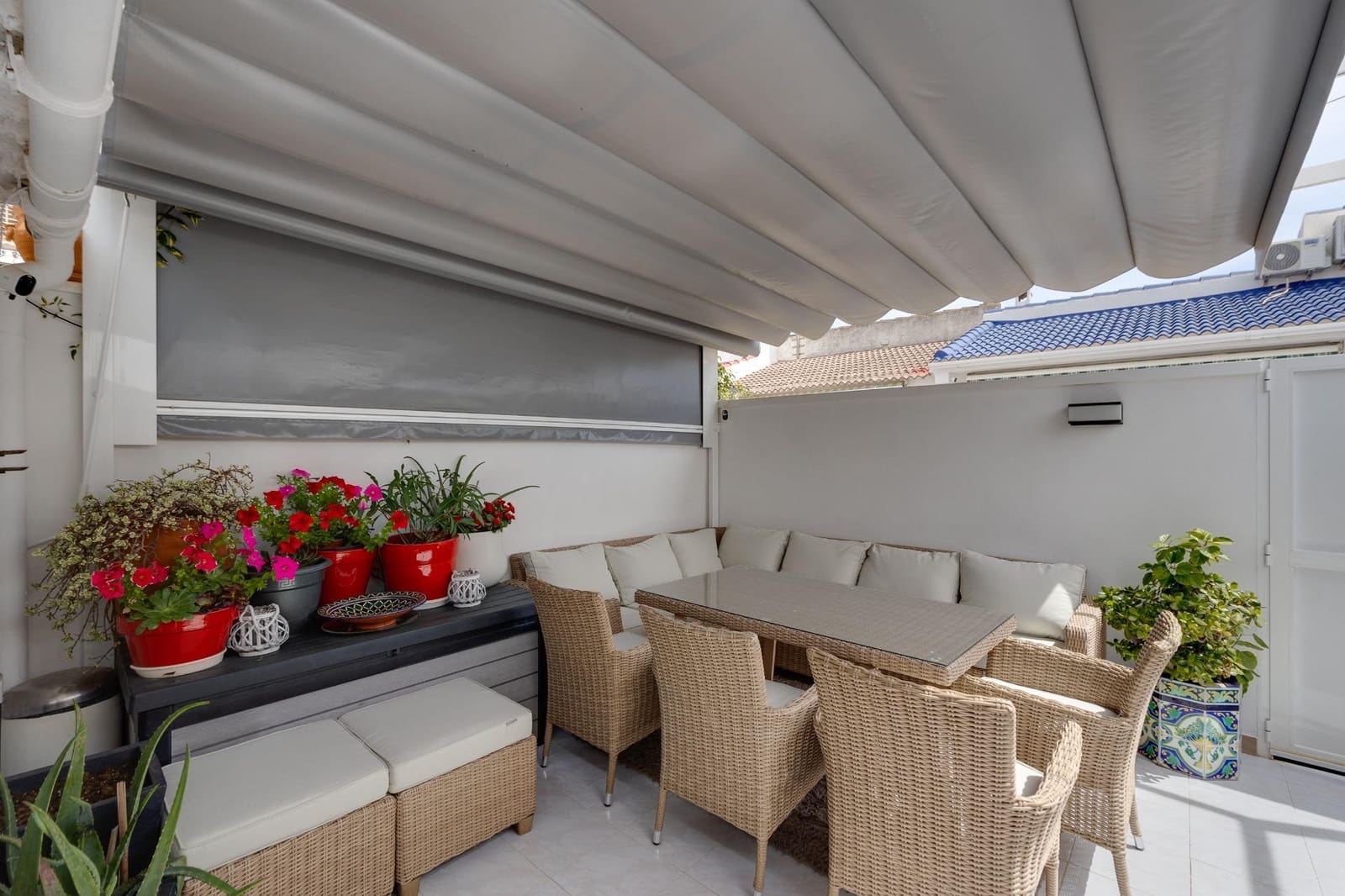 3 bedroom Apartment for sale in Paraje Natural with pool - € 220,000 (Ref: 9801339)