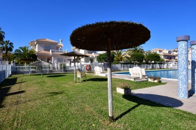 2 makuuhuone Bungalow myytävänä paikassa Playa Flamenca, Orihuela mukana uima-altaan - 185 000 € (Ref: 9806642)