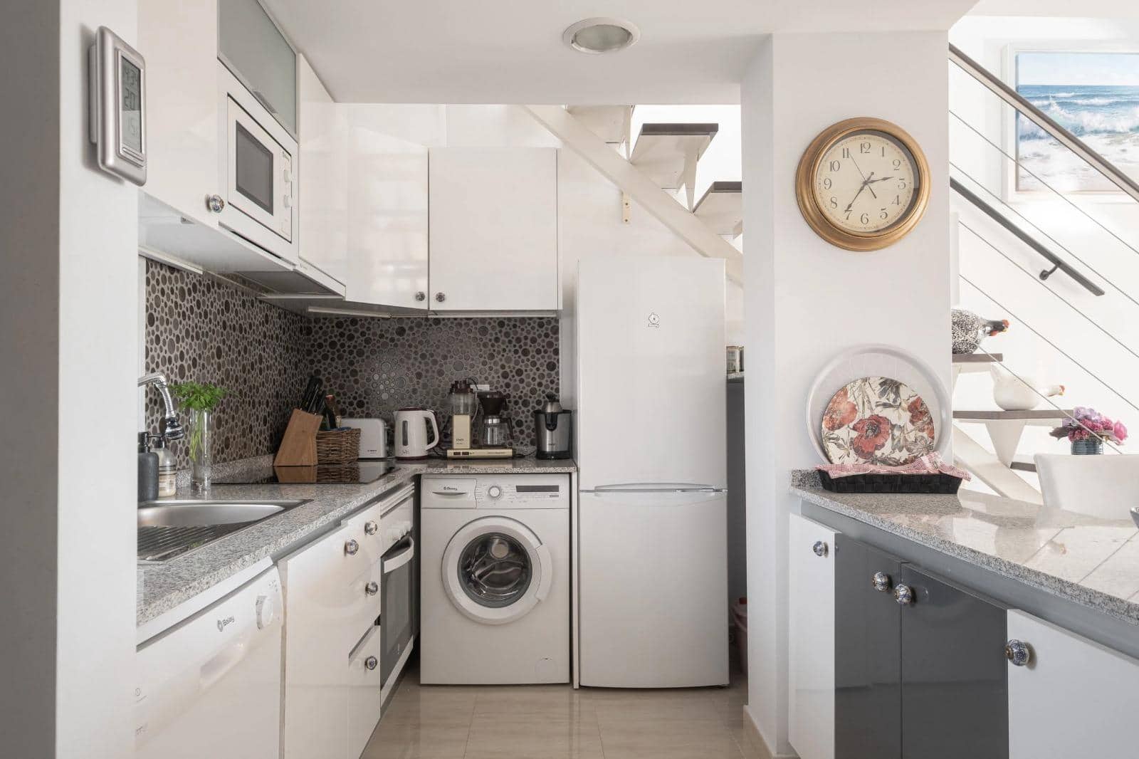 2 sypialnia Penthouse na sprzedaż w Filipinas z basenem garażem - 275 000 € (Ref: 9808180)