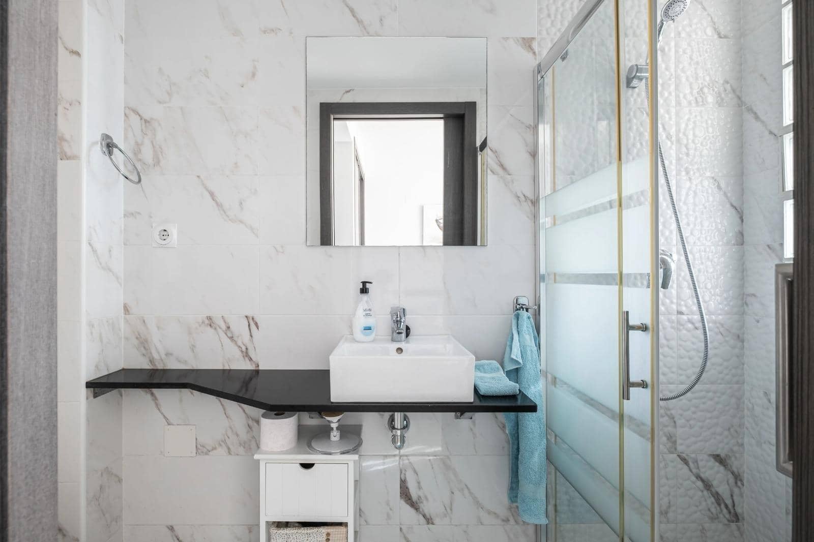 2 sypialnia Penthouse na sprzedaż w Filipinas z basenem garażem - 275 000 € (Ref: 9808180)