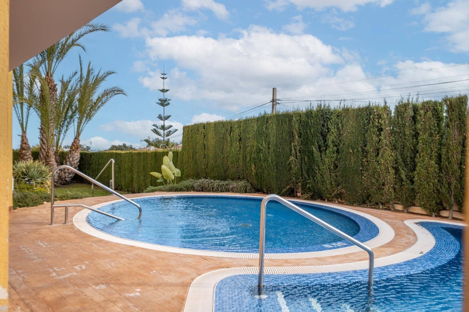 2 sypialnia Penthouse na sprzedaż w Filipinas z basenem garażem - 275 000 € (Ref: 9808180)