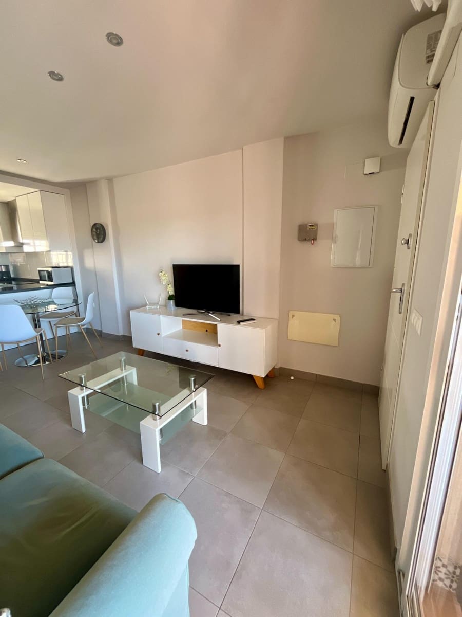 2 bedroom Penthouse for sale in Los Altos with pool - € 169,900 (Ref: 9812300)