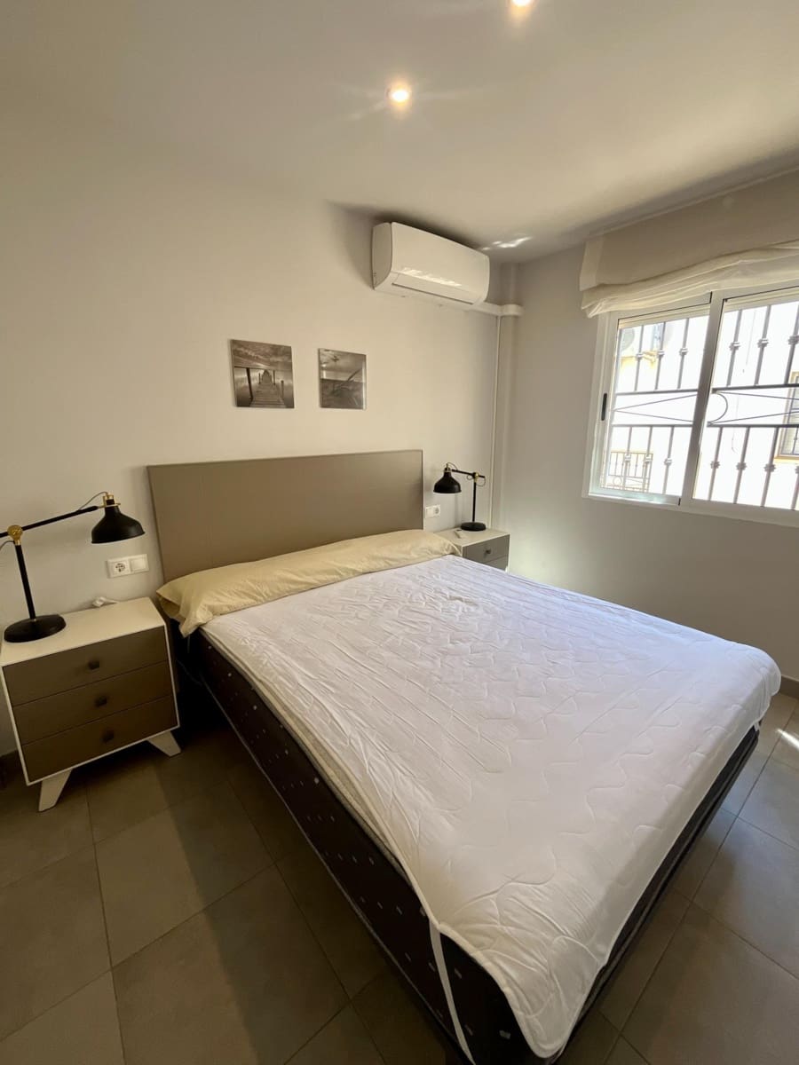 2 bedroom Penthouse for sale in Los Altos with pool - € 169,900 (Ref: 9812300)
