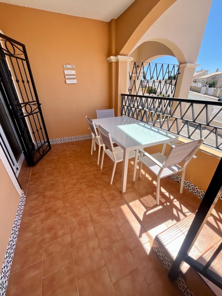 2 bedroom Penthouse for sale in Los Altos with pool - € 169,900 (Ref: 9812300)