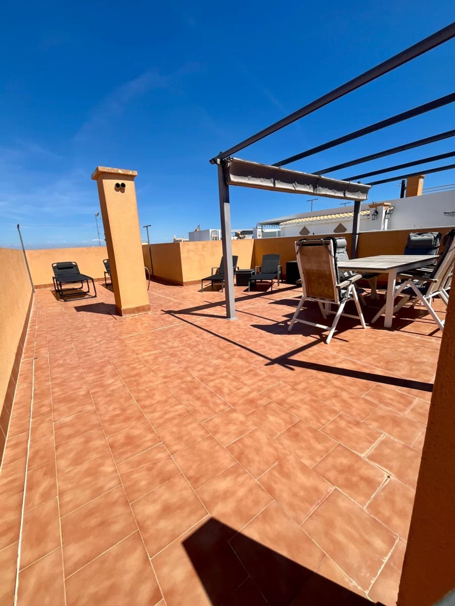 2 bedroom Penthouse for sale in Los Altos with pool - € 169,900 (Ref: 9812300)