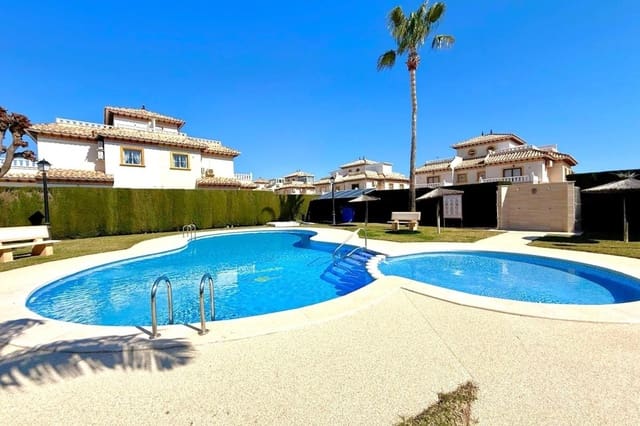 2 slaapkamer Villa te koop in Lomas de Cabo Roig - Los Dolses, Orihuela met zwembad - € 221.000 (Ref: 9829366)