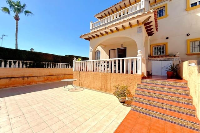 2 slaapkamer Villa te koop in Lomas de Cabo Roig - Los Dolses, Orihuela met zwembad - € 221.000 (Ref: 9829366)