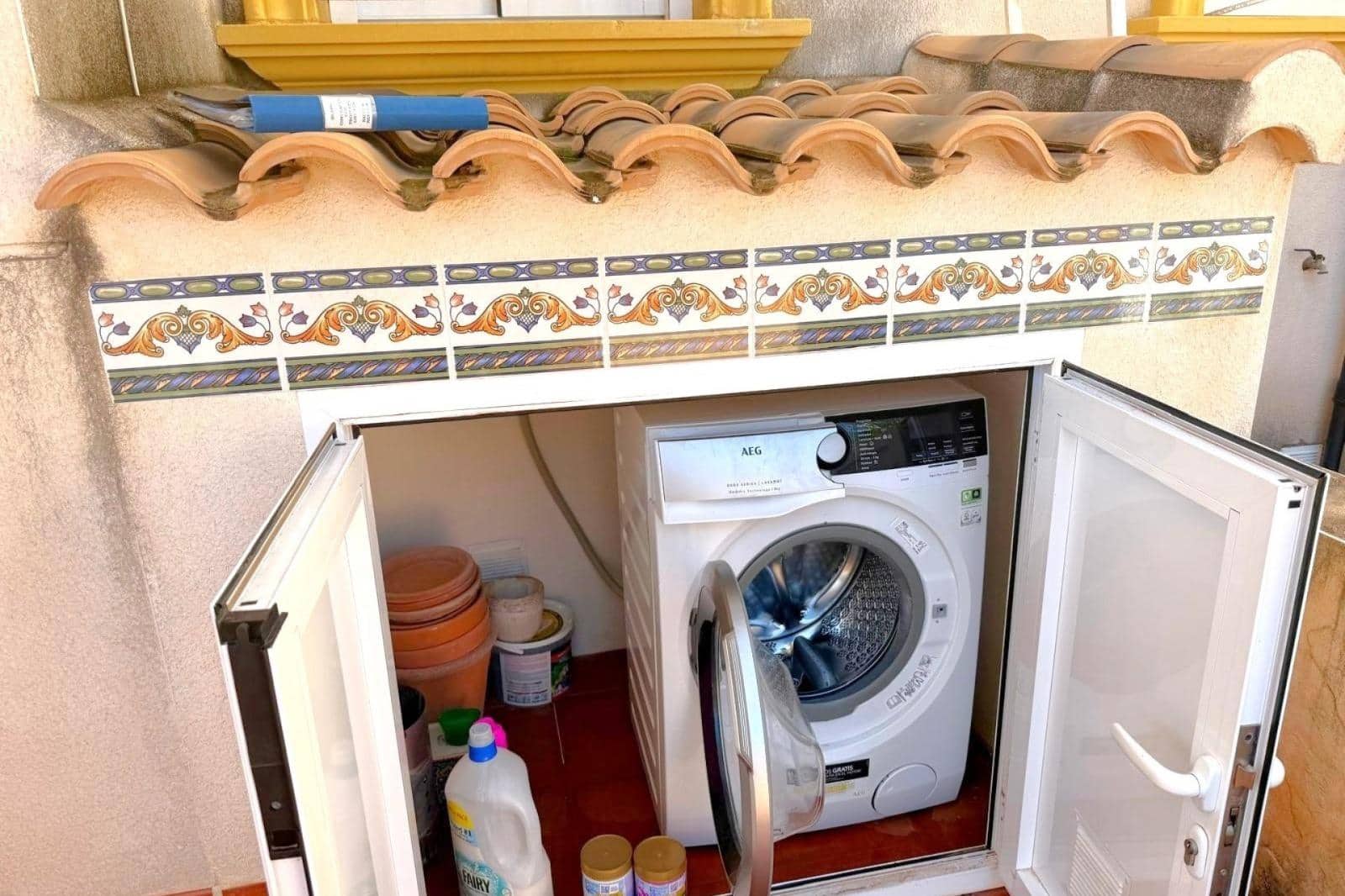 2 bedroom Villa for sale in Orihuela Costa with pool - € 221,000 (Ref: 9829366)
