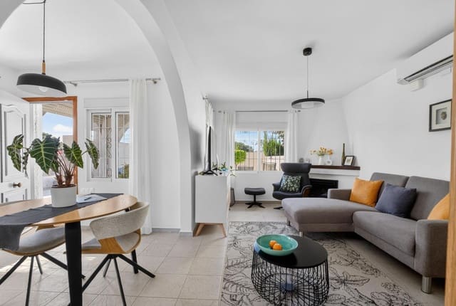 3 bedroom Villa for sale in Playa de los Locos, Torrevieja - € 399,000 (Ref: 9833905)