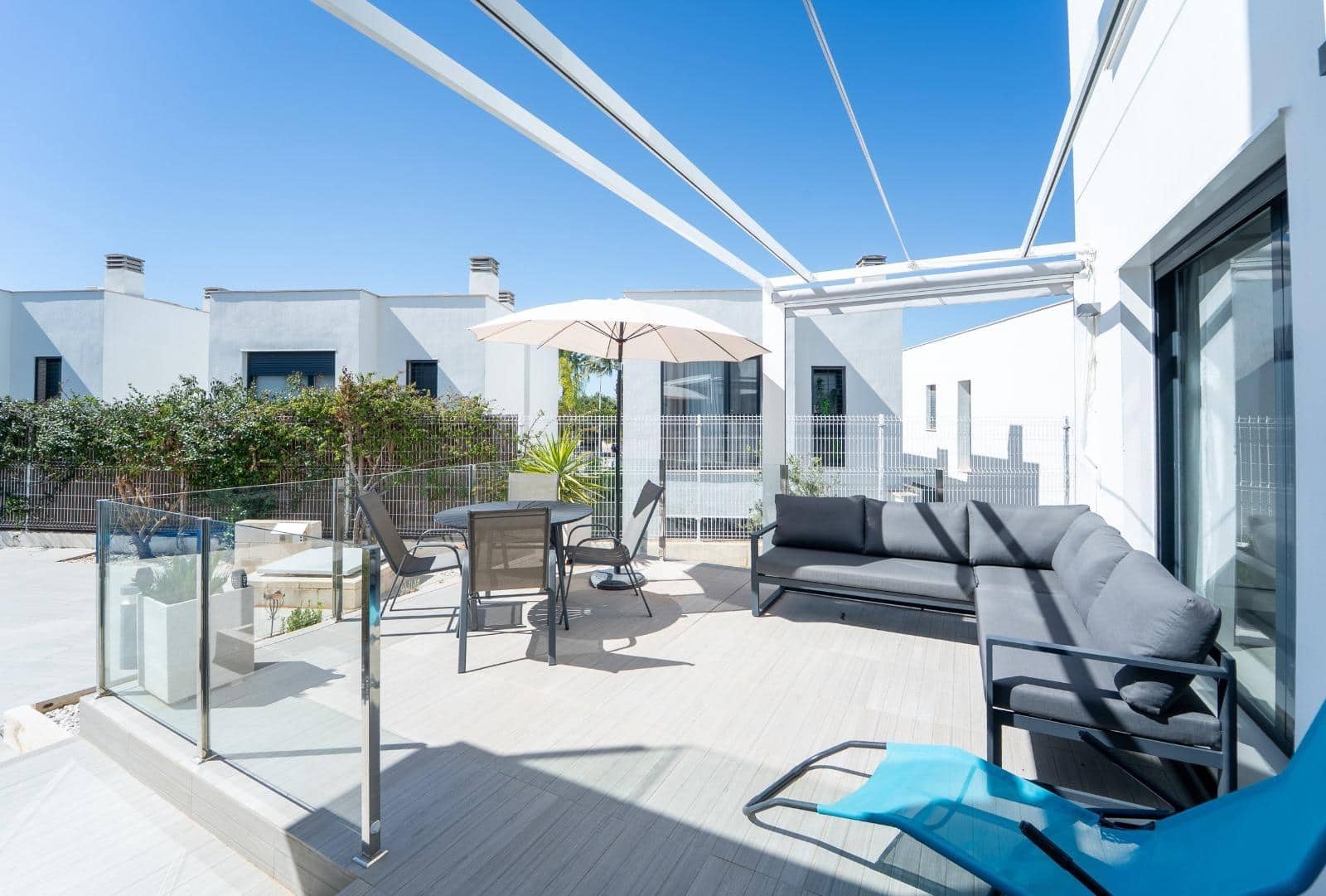 2 chambre Appartement à vendre à Punta Prima avec piscine - 275 000 € (Ref: 9836565)