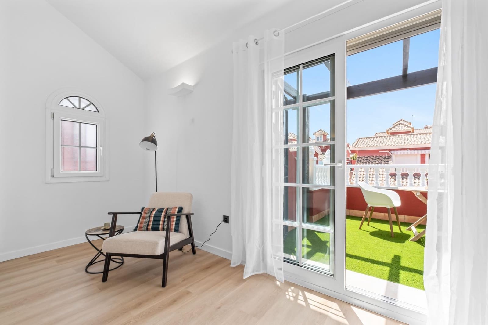 3 sovrum Radhus till salu i Orihuela Costa med pool - 269 000 € (Ref: 9836566)