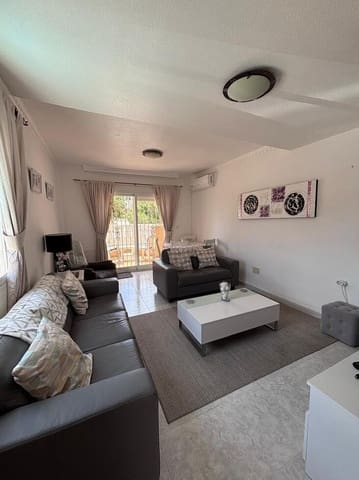 3 soverom Rekkehus til salgs i Villamartín - Las Filipinas, Orihuela med svømmebasseng garasje - € 219 000 (Ref: 9836567)