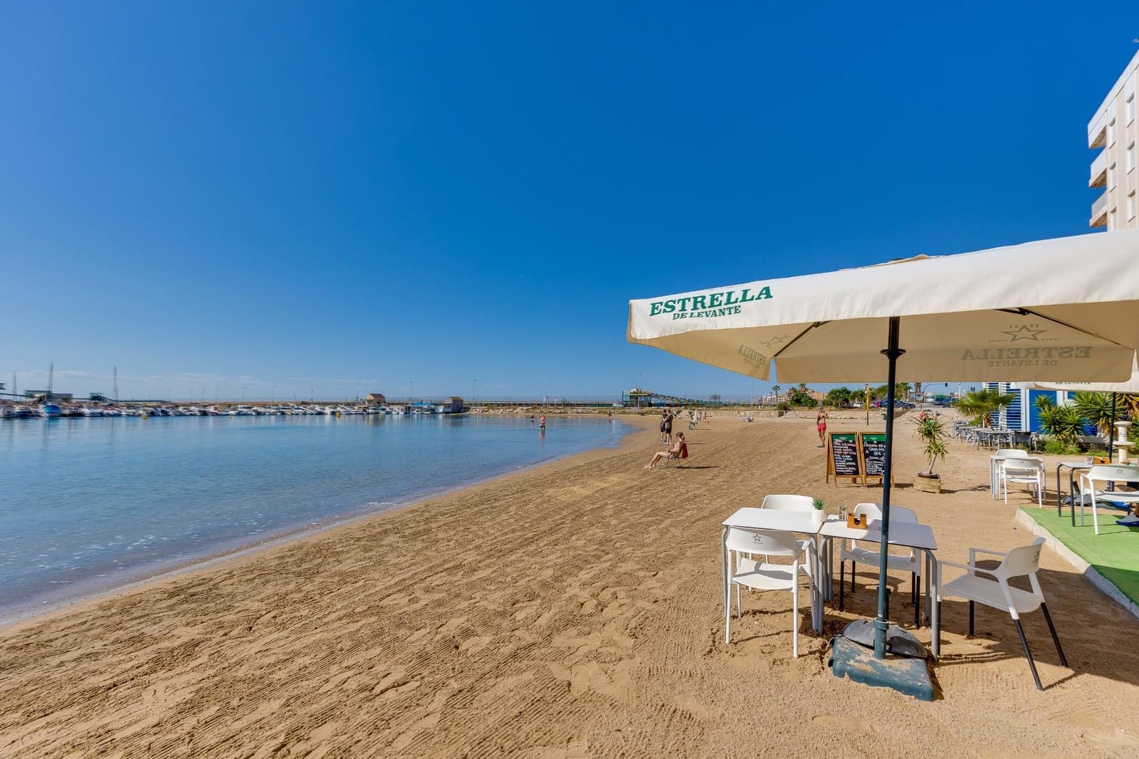 3 sypialnia Apartament na kwatery wakacyjne w Torrevieja - 1 800 € (Ref: 9843716)